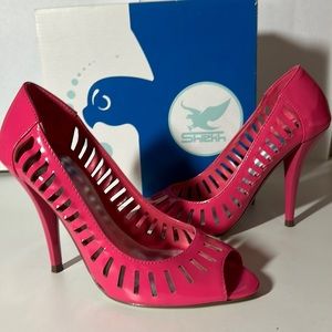 Sheikh Softer-S Fushia Patent Leather Heels